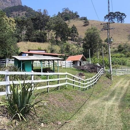 Recanto Embahu São Bento do Sapucaí Exterior foto